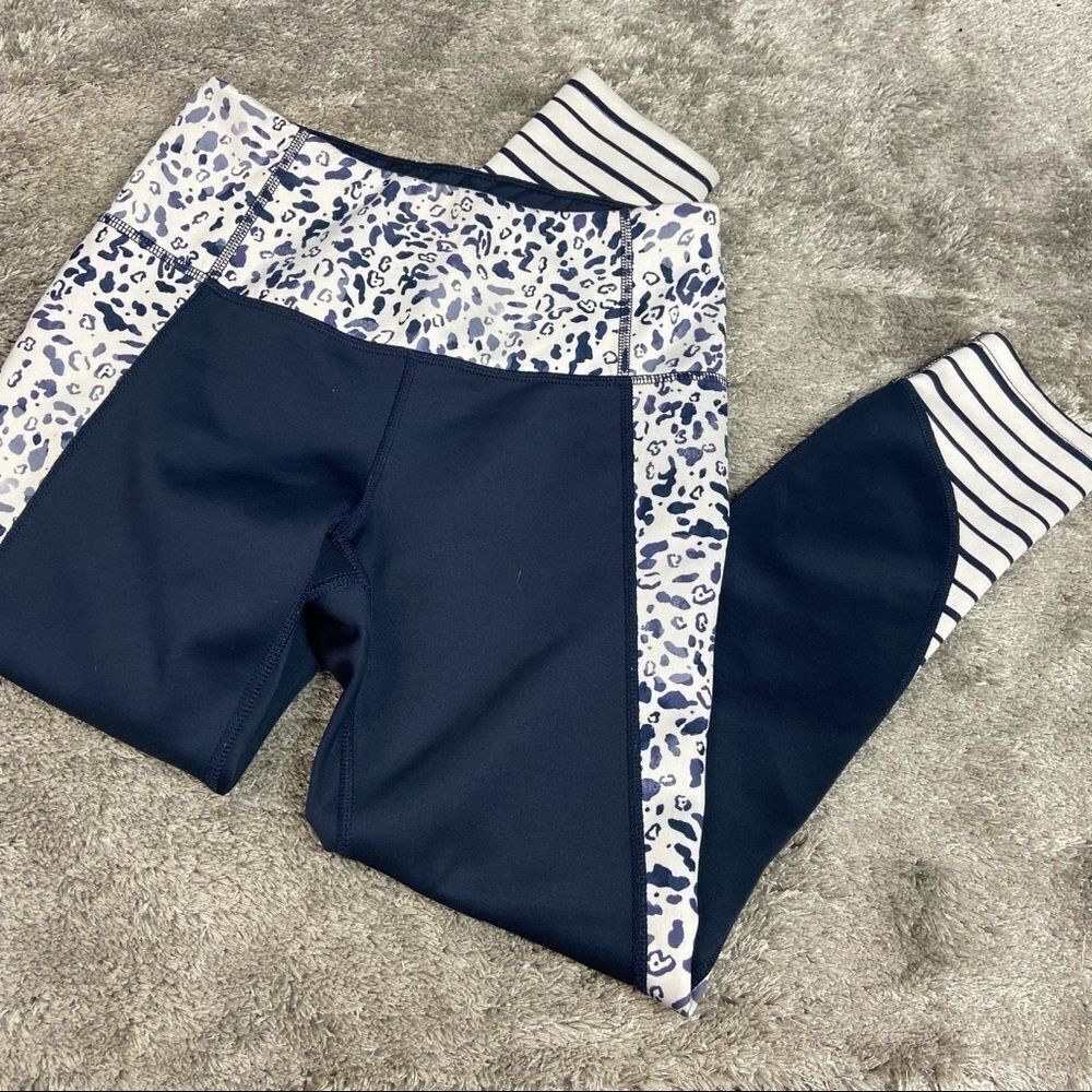 Apana blue workout capris small